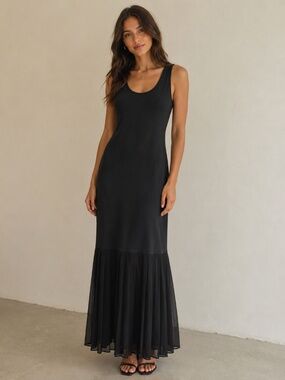 Kenar dress maxi M cotton black pleat short sleeve capsule wardrobe quiet luxury
